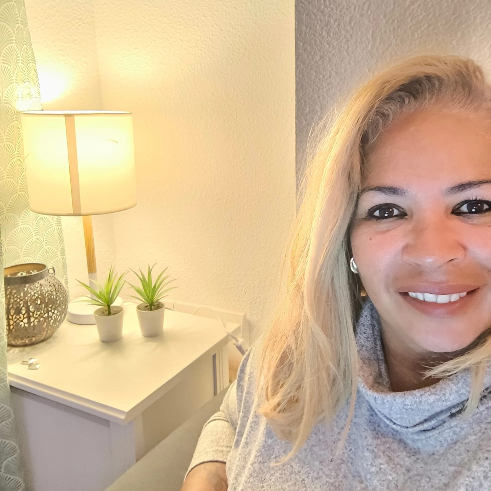 foto frontal da psicóloga Vivian Karla